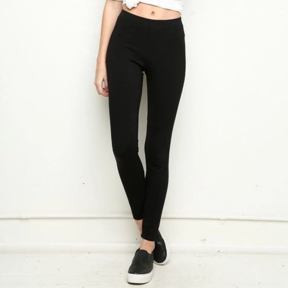 Brandy Melville Legging